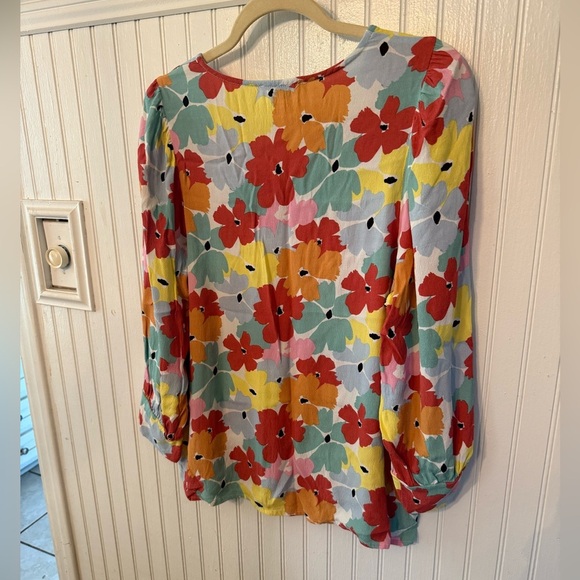 Michelle McDowell Floral Large Long sleeve Blouse - Picture 4 of 4